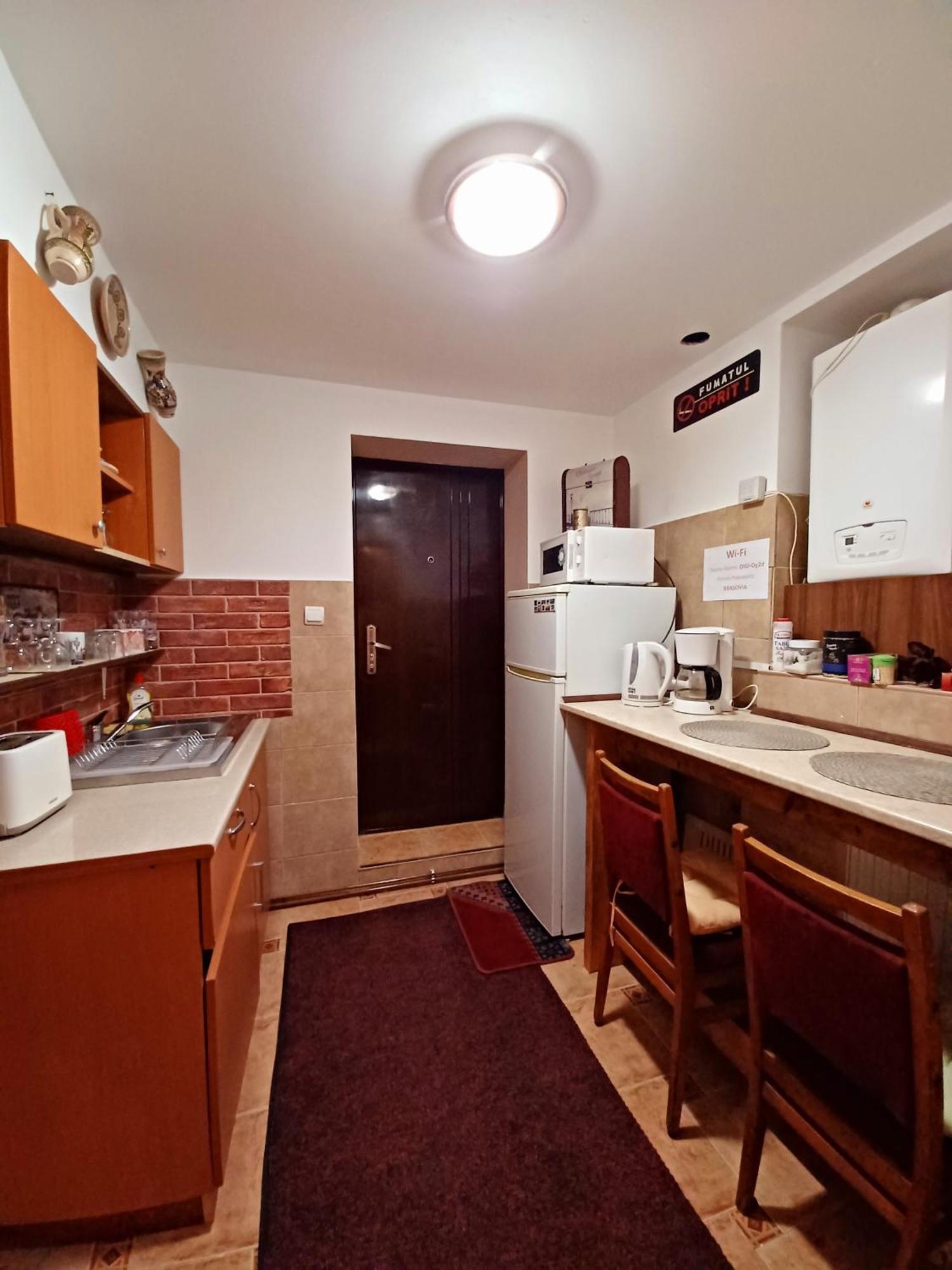 Brasovia Apartment Bagian luar foto